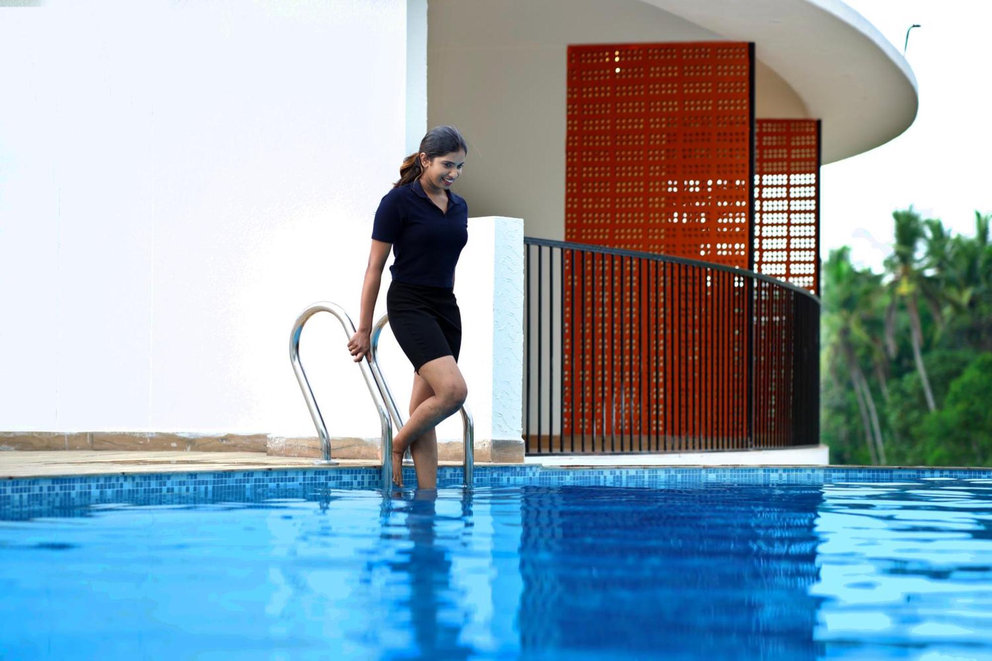Serene Aqua Hills Kozhikode Hotel Mennanyam Bagian luar foto